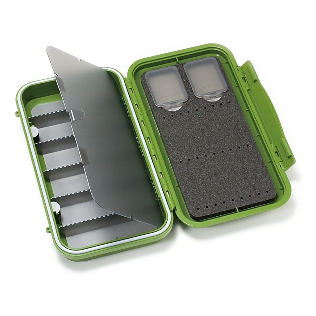 C&F Design Large 3-Row WP Tube Fly Case w 6 Comp (CF-3406H) Olive i gruppen Oppbevaring / Utstyrsskrin / Flueboks hos Sportfiskeprylar.se (1100220)