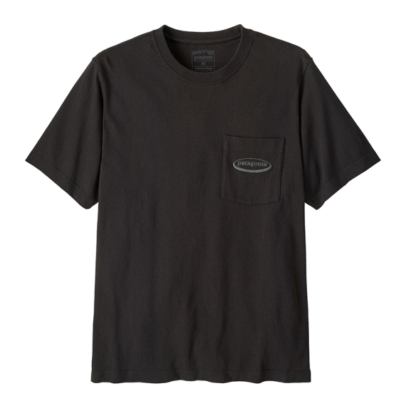 Patagonia M\'s MW \'95 Oval Logo Pocket Tee Black i gruppen Klær Og Fottøy / Klær / T-Skjorte hos Sportfiskeprylar.se (37880-BLK-Lr)