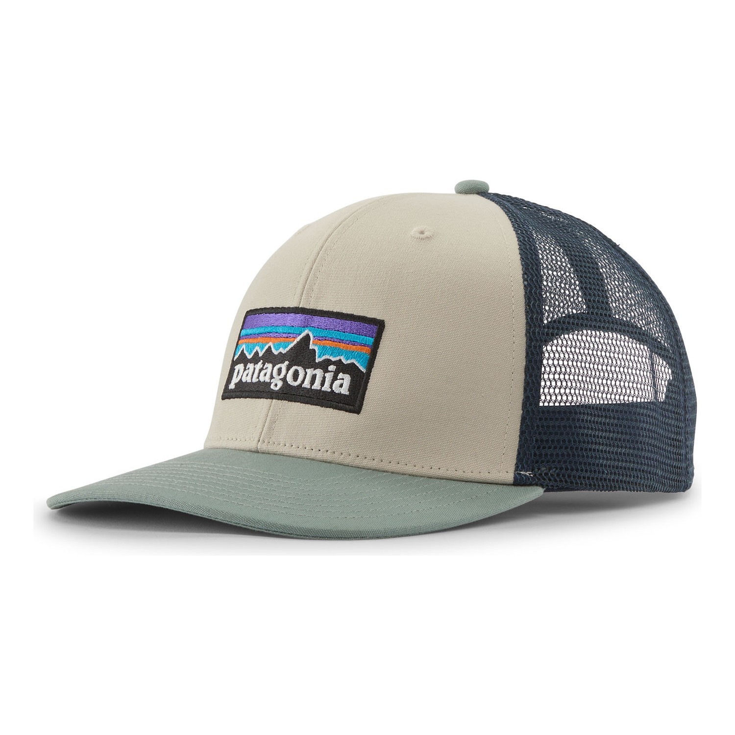 Patagonia P-6 Logo Trucker Hat PUM i gruppen Klær Og Fottøy / Caps Og Annet Hodeplagg / Caps / Trucker Caps hos Sportfiskeprylar.se (38289-PUM-ALL)