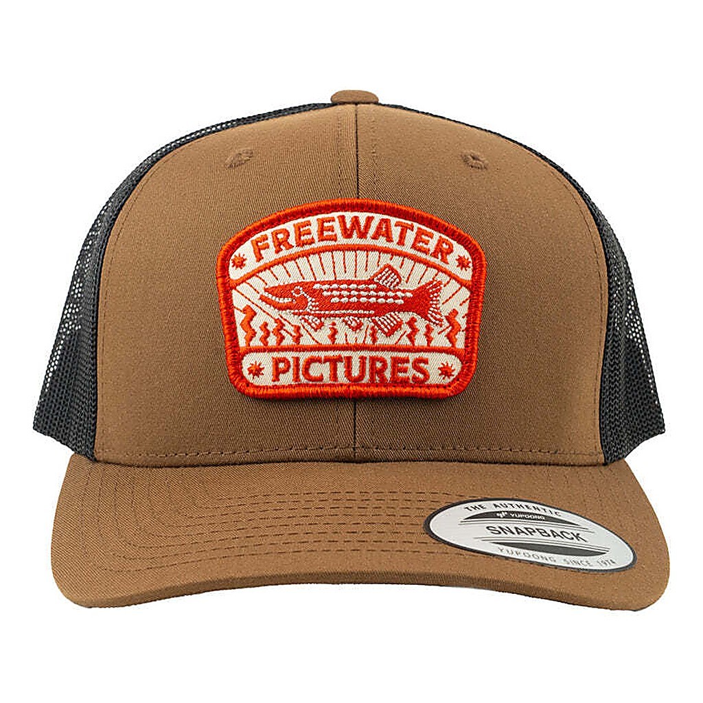 Freewater Pictures Inca Pike Trucker Cap - Brown/Black i gruppen Klær Og Fottøy / Caps Og Annet Hodeplagg / Caps / Trucker Caps hos Sportfiskeprylar.se (7350139701785)