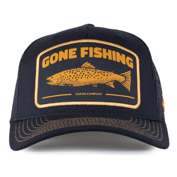 SQRTN Trout Trucker Cap Black i gruppen Klær Og Fottøy / Caps Og Annet Hodeplagg / Caps / Trucker Caps hos Sportfiskeprylar.se (CAP-331-OSFA)
